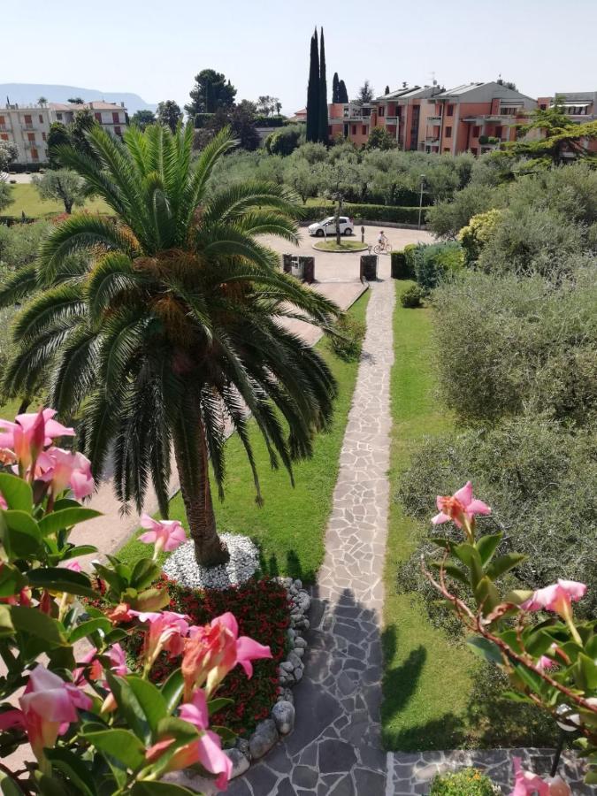 Albergo Villa Angela Toscolano Maderno Exteriör bild