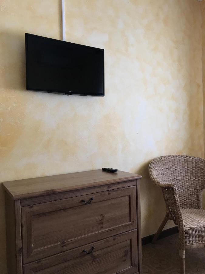 Albergo Villa Angela Toscolano Maderno Exteriör bild