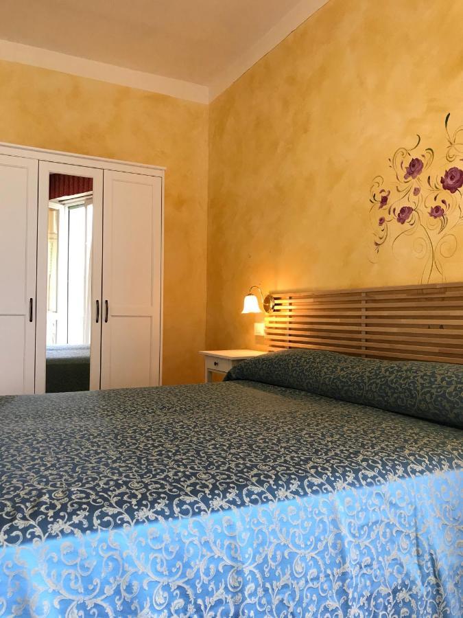 Albergo Villa Angela Toscolano Maderno Exteriör bild