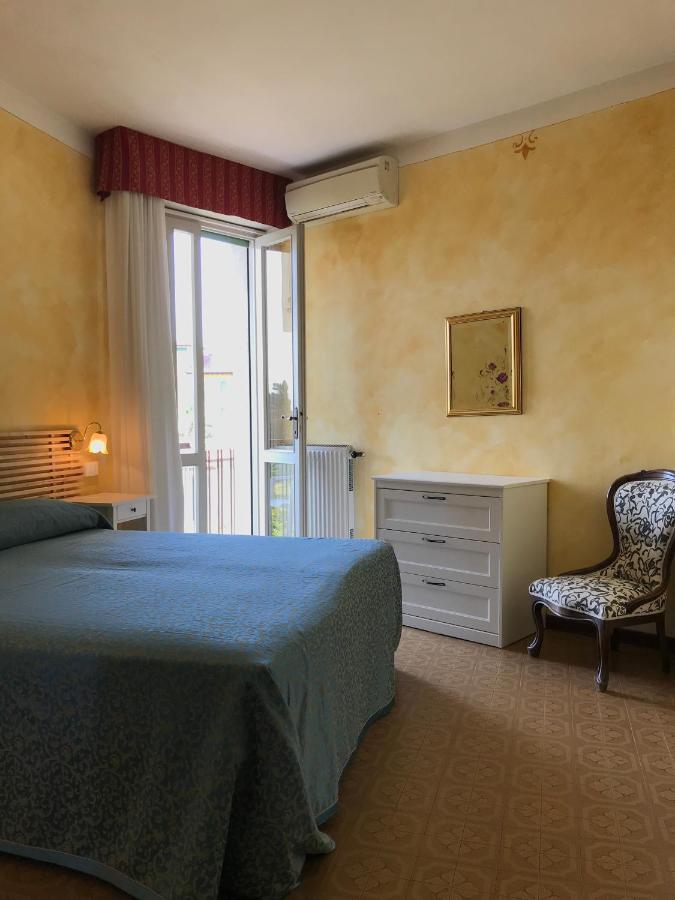 Albergo Villa Angela Toscolano Maderno Exteriör bild