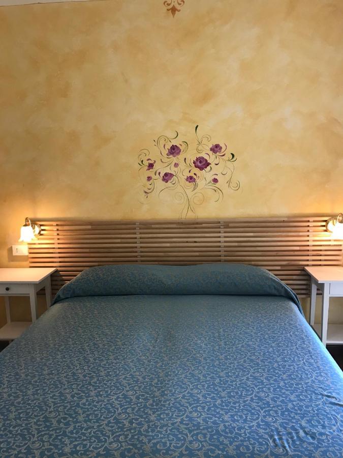 Albergo Villa Angela Toscolano Maderno Exteriör bild